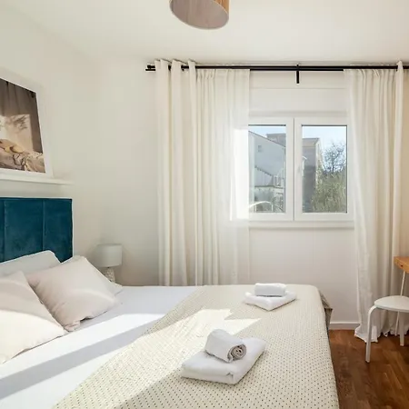 With Terrace And Parking Near Daire *
